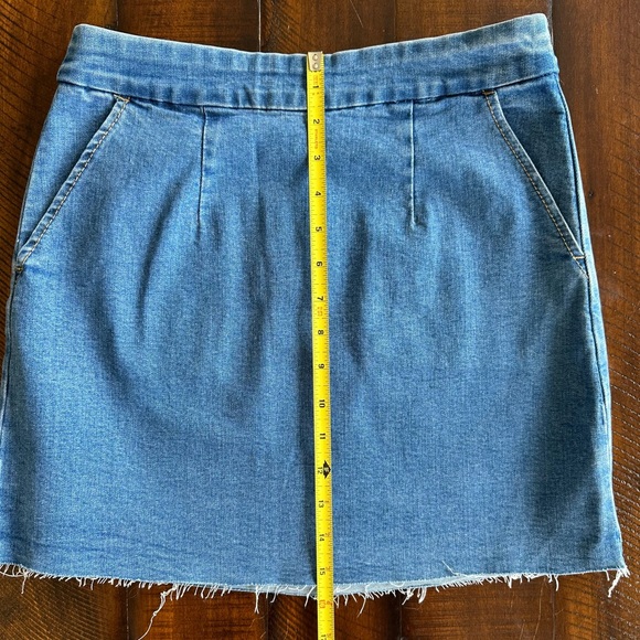 Mini Jeans Denim Skirt Forever 21 Size Medium NWT - Picture 8 of 9